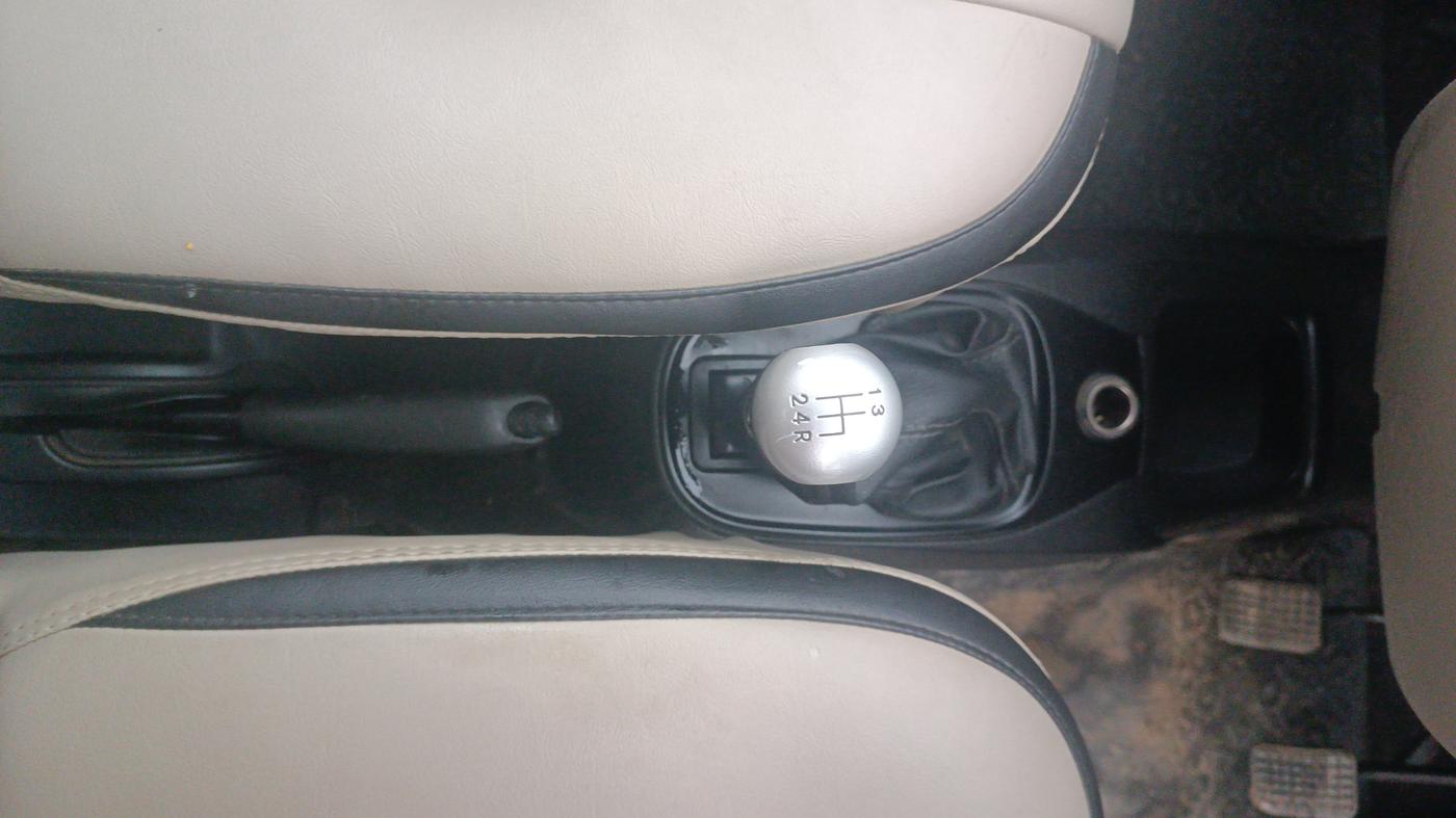 2015 Tata Nano TWIST XT, Petrol, Manual, 72,189 km, Gear Lever