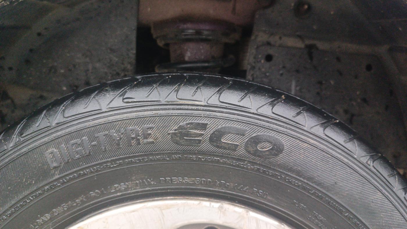 2015 Tata Nano TWIST XT, Petrol, Manual, 72,189 km, Right Rear Tyre Tread