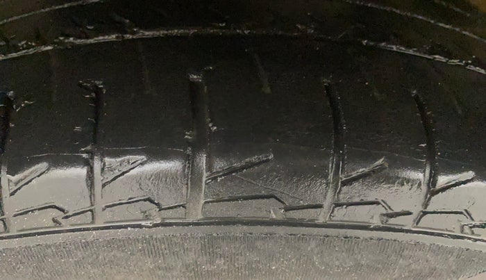 2019 MG HECTOR SHARP 1.5 DCT PETROL, Petrol, Automatic, 72,509 km, Left Front Tyre Tread