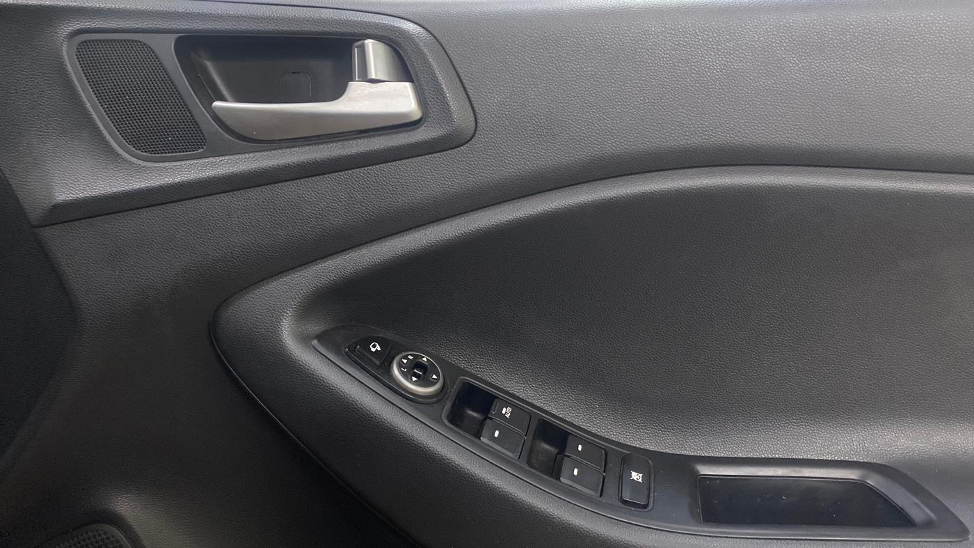 2018 Hyundai i20 Active 1.2 S, Petrol, Manual, 41,460 km, Driver Side Door Panels Control