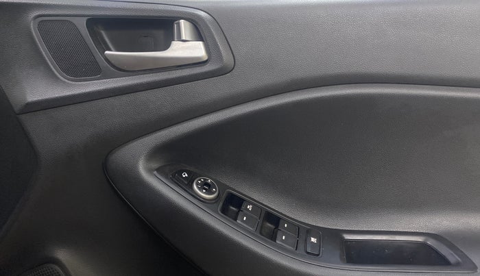 2018 Hyundai i20 Active 1.2 S, Petrol, Manual, 40,587 km, Driver Side Door Panels Control