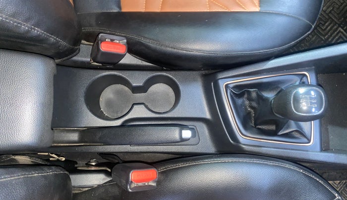 2018 Hyundai i20 Active 1.2 S, Petrol, Manual, 40,587 km, Gear Lever