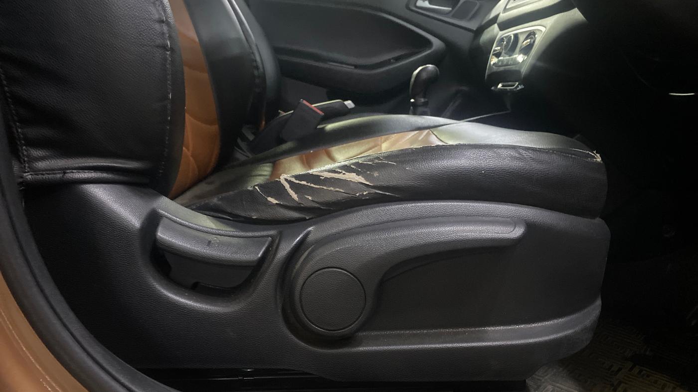 2018 Hyundai i20 Active 1.2 S, Petrol, Manual, 41,460 km, Driver Side Adjustment Panel