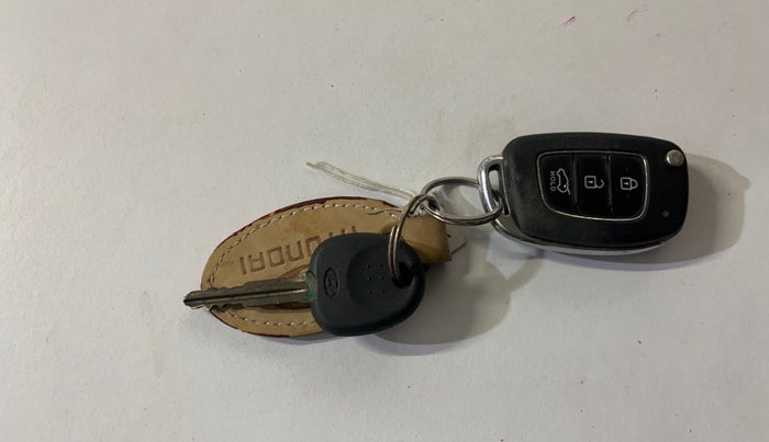 2017 Hyundai Elite i20 ASTA 1.2, Petrol, Manual, 57,500 km, Key Close Up