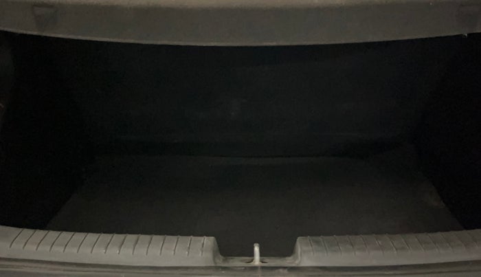 2017 Hyundai Elite i20 ASTA 1.2, Petrol, Manual, 57,500 km, Boot Inside