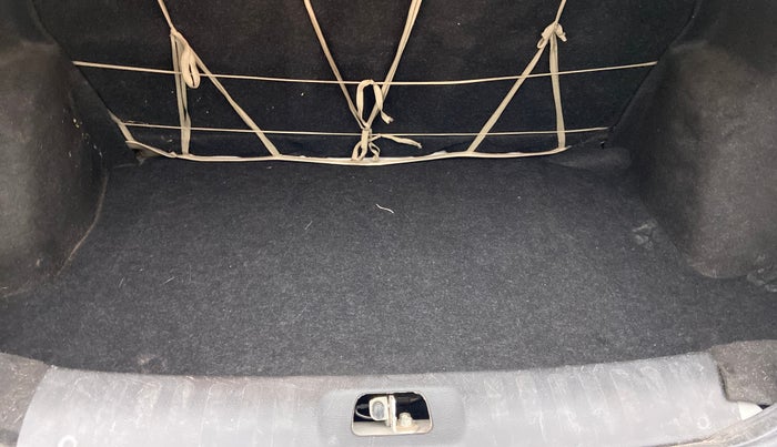 2016 Maruti Swift Dzire VDI (O), Diesel, Manual, 98,427 km, Boot Inside