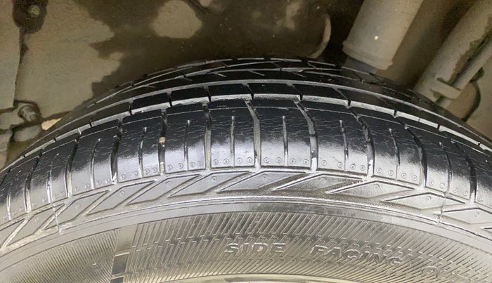 2019 Tata NEXON XZA PLUS PETROL DUAL TONE, Petrol, Automatic, 19,560 km, Left Rear Tyre Tread