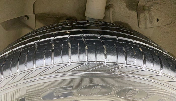 2019 Tata NEXON XZA PLUS PETROL DUAL TONE, Petrol, Automatic, 19,560 km, Right Rear Tyre Tread