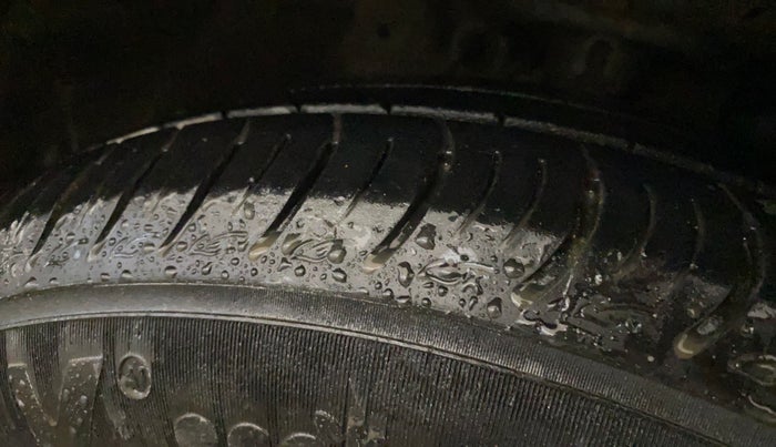 2015 Honda Jazz 1.2L I-VTEC V, Petrol, Manual, 64,702 km, Right Front Tyre Tread