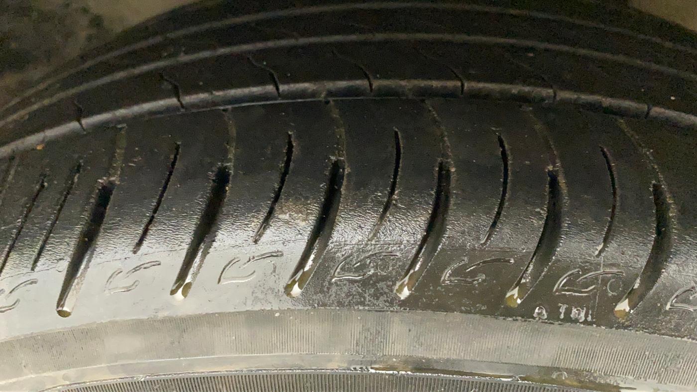 2018 Ford Ecosport TITANIUM + 1.5L PETROL AT, Petrol, Automatic, 93,646 km, Right Front Tyre Tread