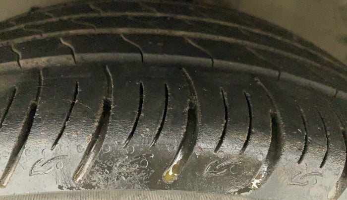 2018 Ford Ecosport TITANIUM + 1.5L PETROL AT, Petrol, Automatic, 93,646 km, Left Front Tyre Tread