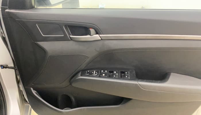 2017 Hyundai New Elantra 2.0 S PETROL, Petrol, Manual, 45,909 km, Driver Side Door Panels Control