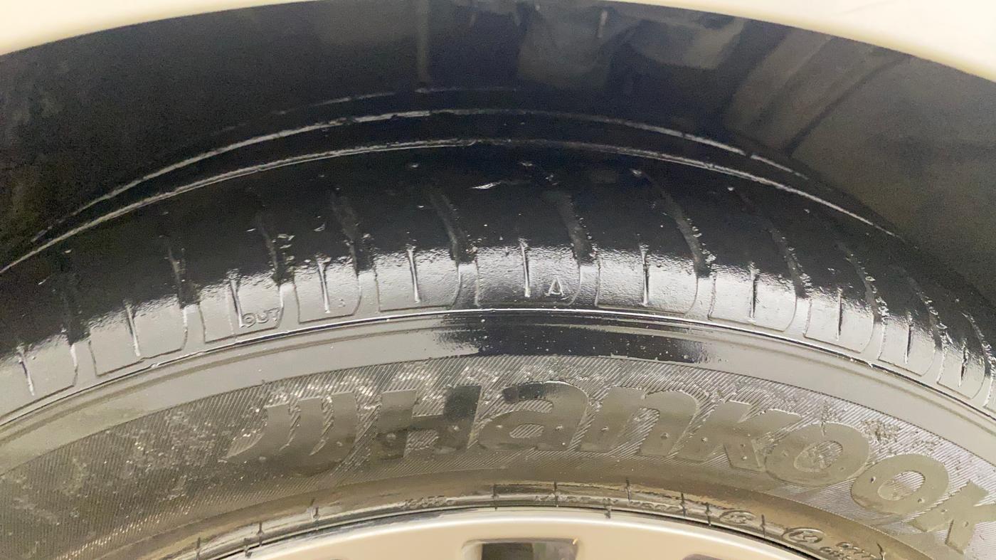 2017 Hyundai New Elantra 2.0 S PETROL, Petrol, Manual, 45,909 km, Right Front Tyre Tread