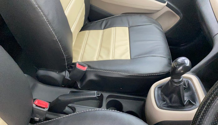 2018 Hyundai Grand i10 MAGNA 1.2 KAPPA VTVT, CNG, Manual, 1,32,621 km, Gear Lever