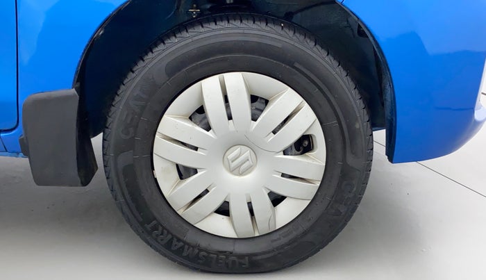 2021 Maruti Alto VXI, Petrol, Manual, 24,690 km, Right Front Wheel