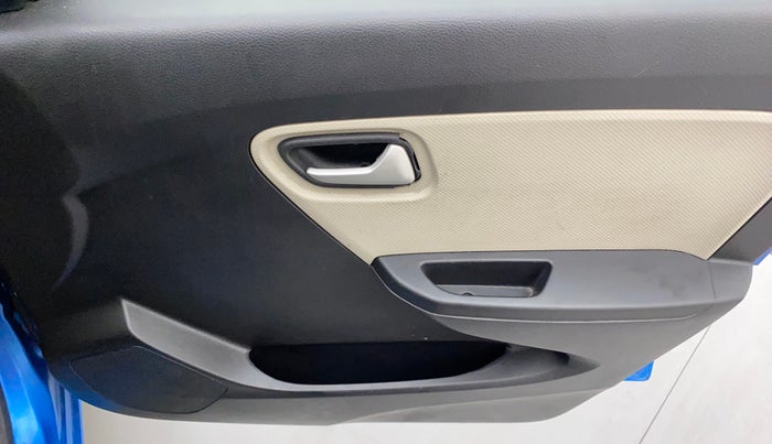 2021 Maruti Alto VXI, Petrol, Manual, 24,690 km, Driver Side Door Panels Control