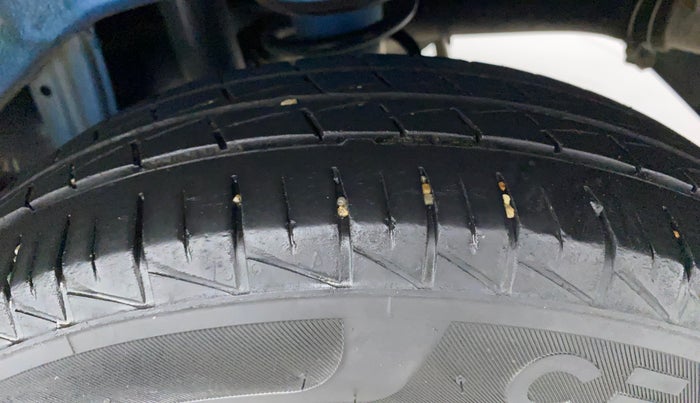 2021 Maruti Alto VXI, Petrol, Manual, 24,690 km, Left Rear Tyre Tread