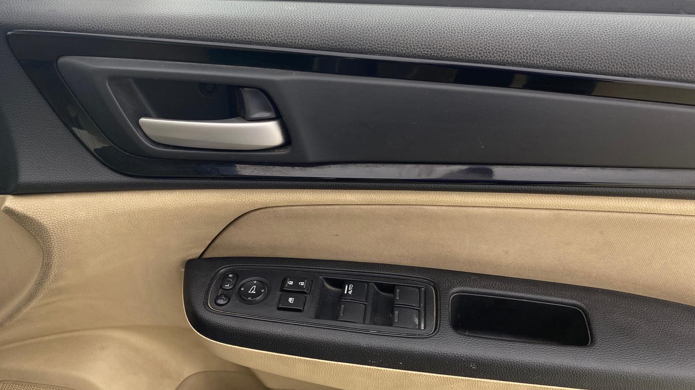 2019 Honda Amaze 1.2L I-VTEC VX CVT, Petrol, Automatic, 52,307 km, Driver Side Door Panels Control