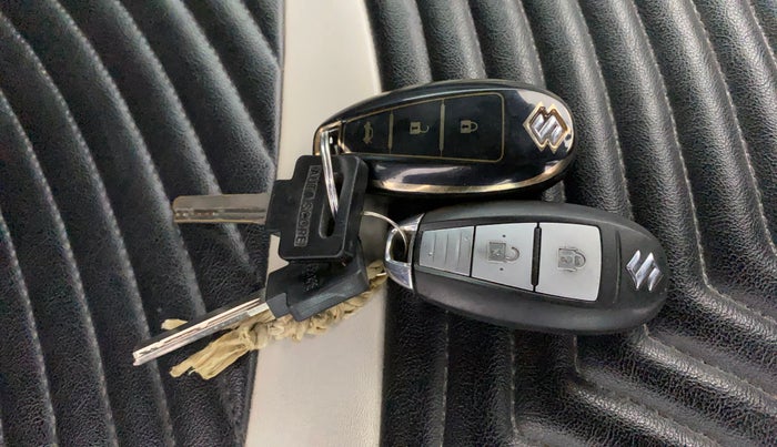 2018 Maruti Baleno ALPHA PETROL 1.2, CNG, Manual, 63,598 km, Key Close Up