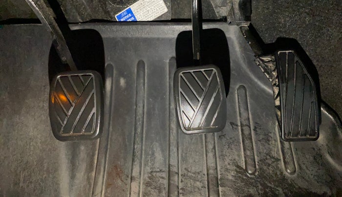 2018 Maruti Baleno ALPHA PETROL 1.2, CNG, Manual, 63,598 km, Pedals