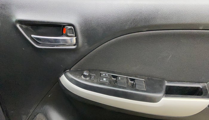 2018 Maruti Baleno ALPHA PETROL 1.2, CNG, Manual, 63,598 km, Driver Side Door Panels Control