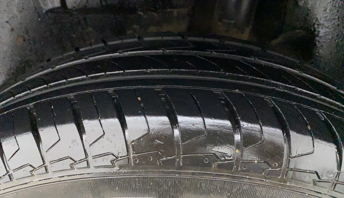 2021 Maruti Dzire VXI, Petrol, Manual, 21,019 km, Left Rear Tyre Tread