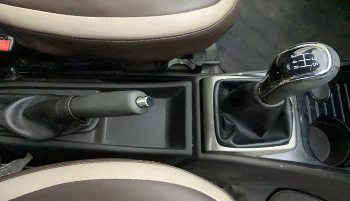 2016 Tata Zest XT RT, Petrol, Manual, 42,556 km, Gear Lever