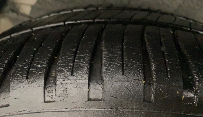 2011 Hyundai i20 ASTA 1.2, Petrol, Manual, 54,355 km, Right Rear Tyre Tread