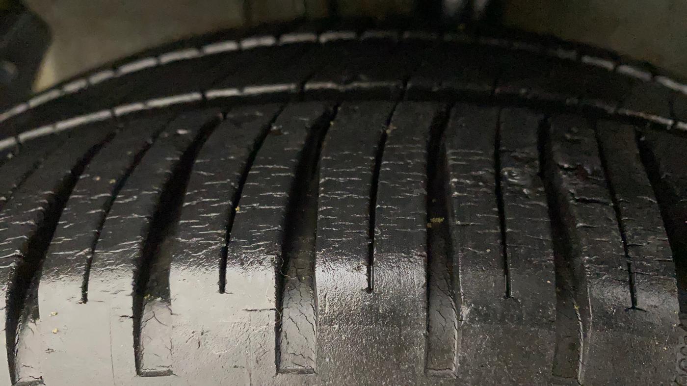 2011 Hyundai i20 ASTA 1.2, Petrol, Manual, 54,355 km, Left Front Tyre Tread
