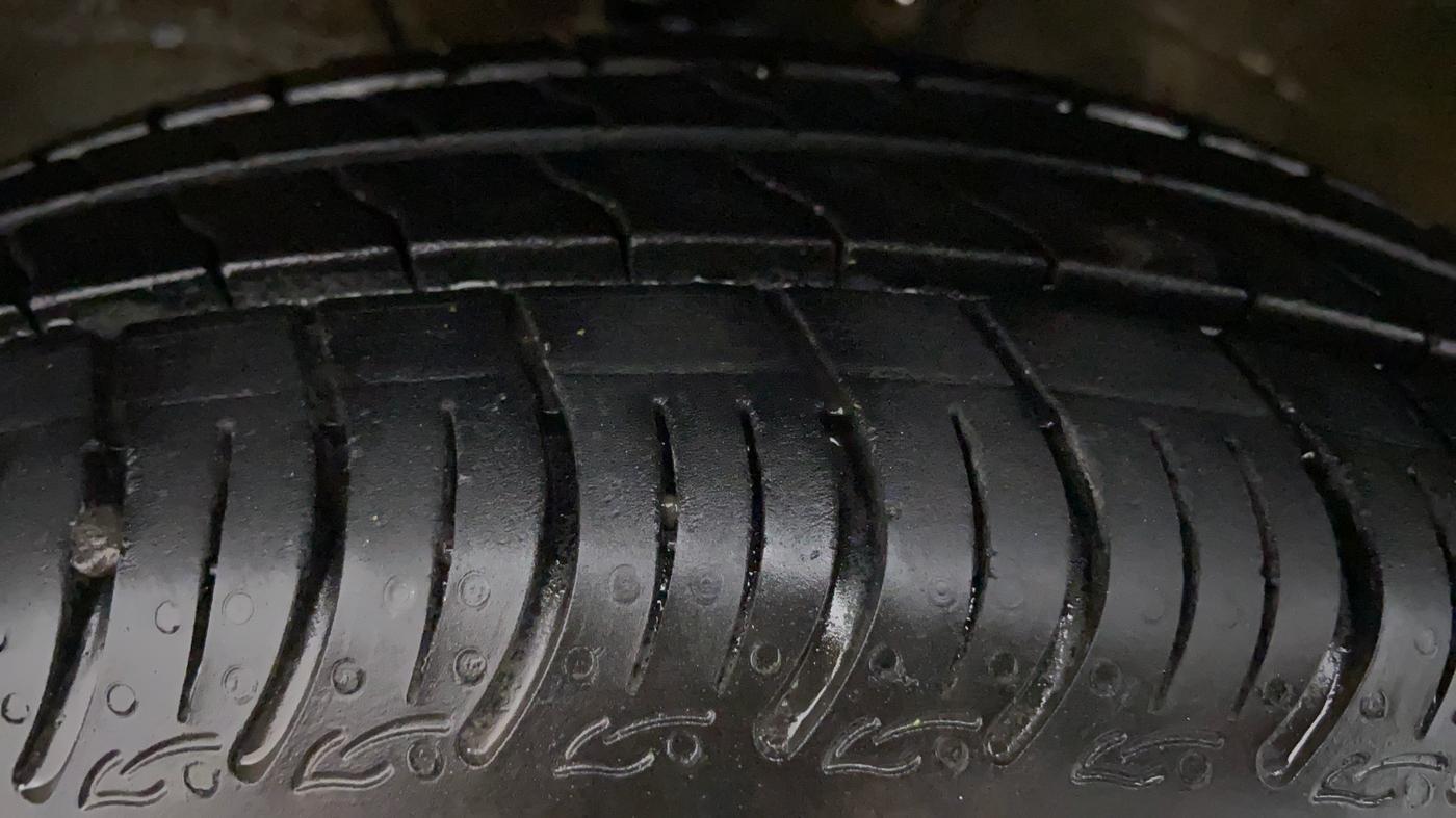 2020 Maruti S PRESSO VXI, Petrol, Manual, 13,090 km, Right Rear Tyre Tread