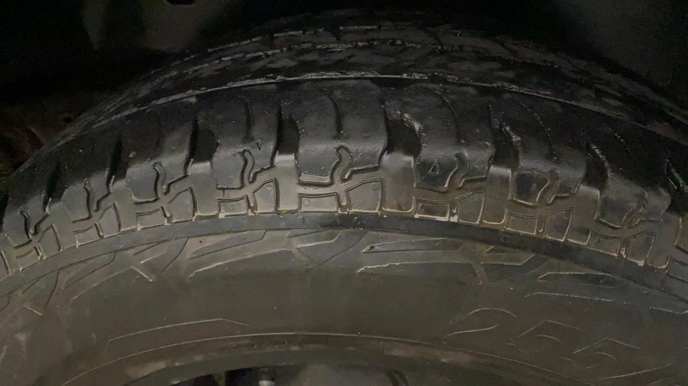 2021 Mahindra Thar LX  P 4WD AT CONVERTIBLE, Petrol, Automatic, 12,345 km, Left Rear Tyre Tread