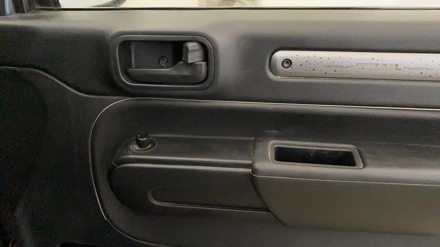 2021 Mahindra Thar LX  P 4WD AT CONVERTIBLE, Petrol, Automatic, 12,345 km, Driver Side Door Panels Control