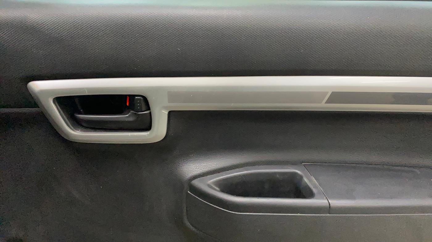 2021 Maruti S PRESSO VXI+, CNG, Manual, 67,411 km, Driver Side Door Panels Control