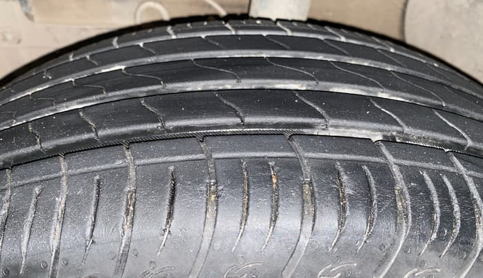 2024 Maruti BREZZA VXI S-CNG, CNG, Manual, 15,286 km, Left Front Tyre Tread