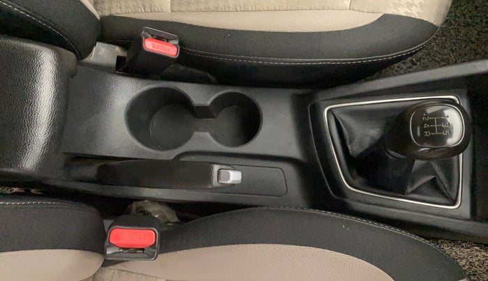 2019 Hyundai Elite i20 SPORTZ PLUS 1.2, Petrol, Manual, 96,928 km, Gear Lever