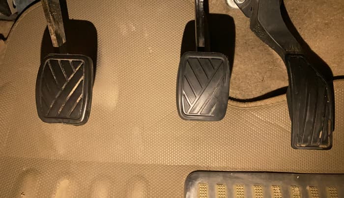 2015 Maruti Swift Dzire VXI, Petrol, Manual, 84,333 km, Pedals