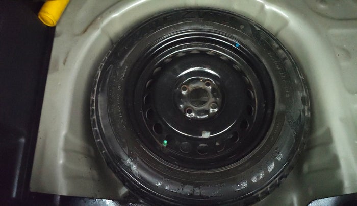 2017 Maruti Baleno DELTA PETROL 1.2, Petrol, Manual, 1,06,700 km, Spare Tyre