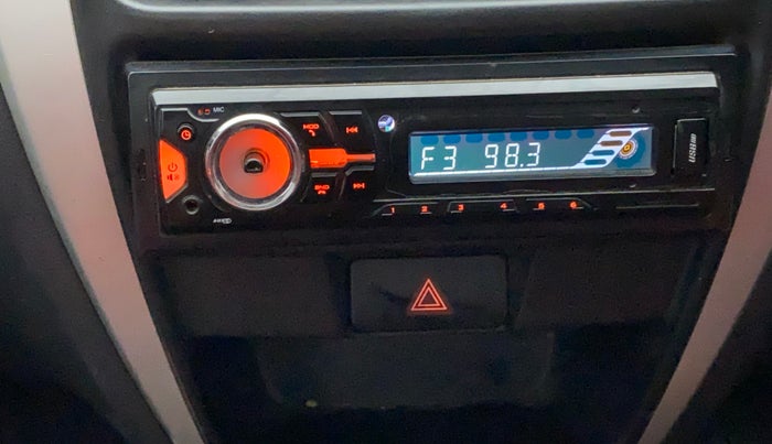 2017 Maruti Alto 800 LXI CNG, CNG, Manual, 48,009 km, Infotainment system - Button has minor damage