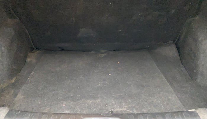2014 Maruti Swift Dzire VDI BS IV, Diesel, Manual, 54,356 km, Boot Inside