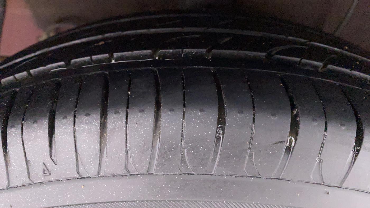2019 Hyundai Grand i10 SPORTZ 1.2 KAPPA VTVT, Petrol, Manual, 66,269 km, Right Rear Tyre Tread