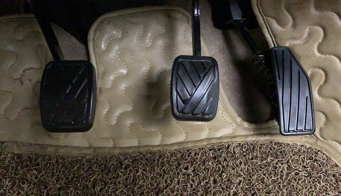 2022 Maruti Dzire VXI, Petrol, Manual, 24,232 km, Pedals