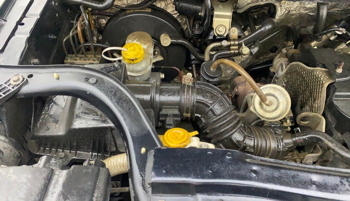 2017 Mahindra TUV300 T8 AMT, Diesel, Automatic, 95,597 km, Engine View - Right