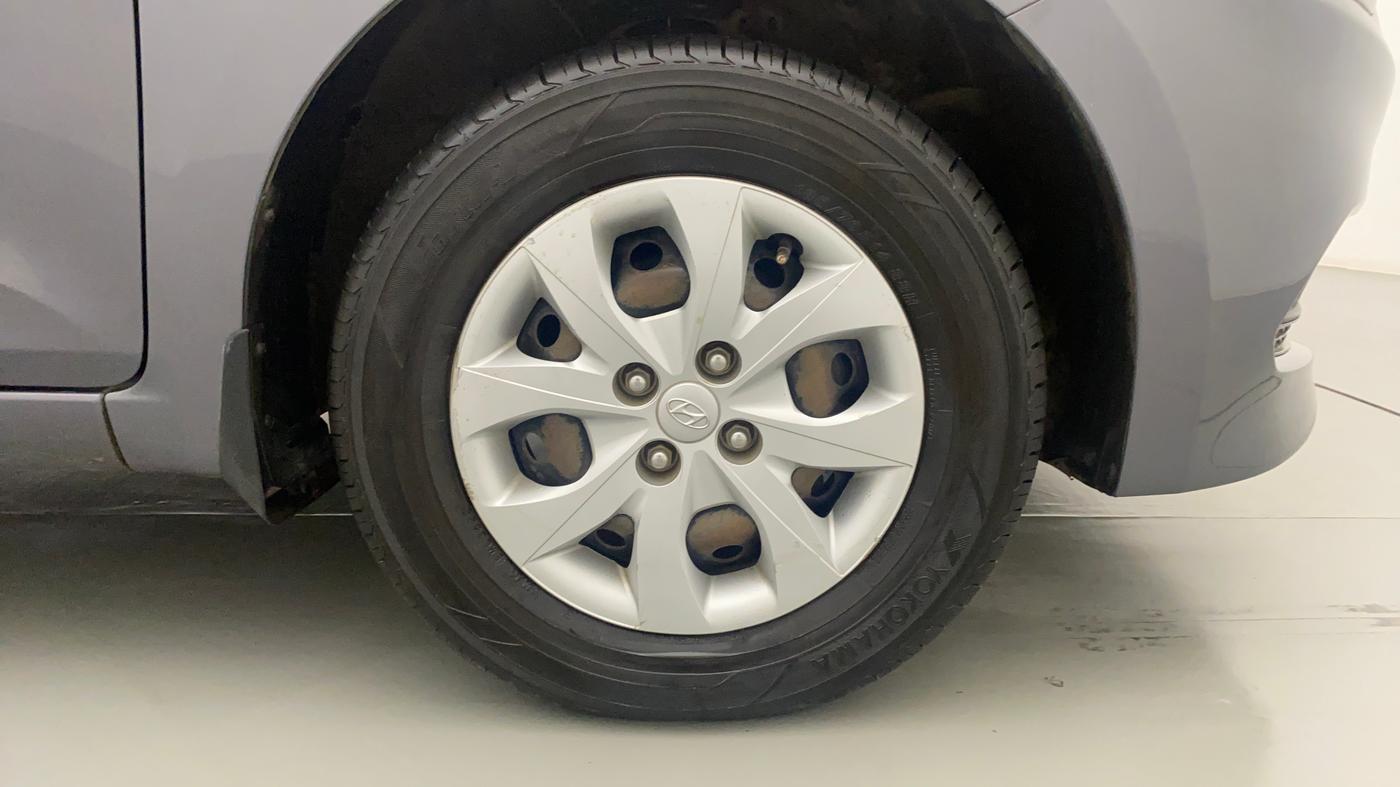 2015 Hyundai Elite i20 MAGNA 1.2, Petrol, Manual, 53,726 km, Right Front Wheel
