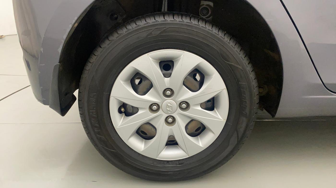 2015 Hyundai Elite i20 MAGNA 1.2, Petrol, Manual, 53,726 km, Right Rear Wheel