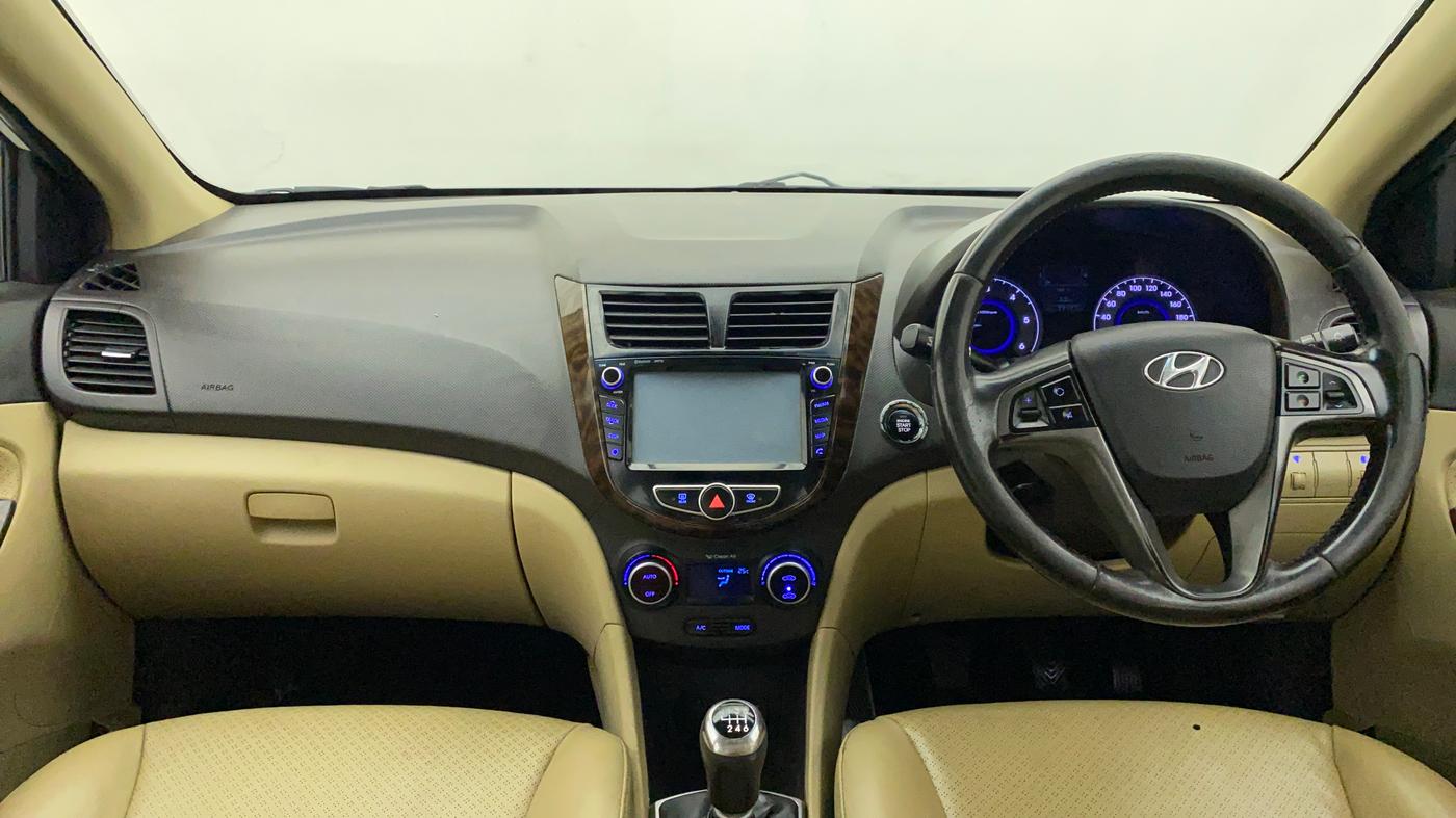 2016 Hyundai Verna FLUIDIC 1.6 CRDI SX 4S, Diesel, Manual, 77,673 km, Dashboard
