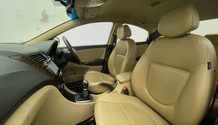 2016 Hyundai Verna FLUIDIC 1.6 CRDI SX 4S, Diesel, Manual, 77,673 km, Right Side Front Door Cabin