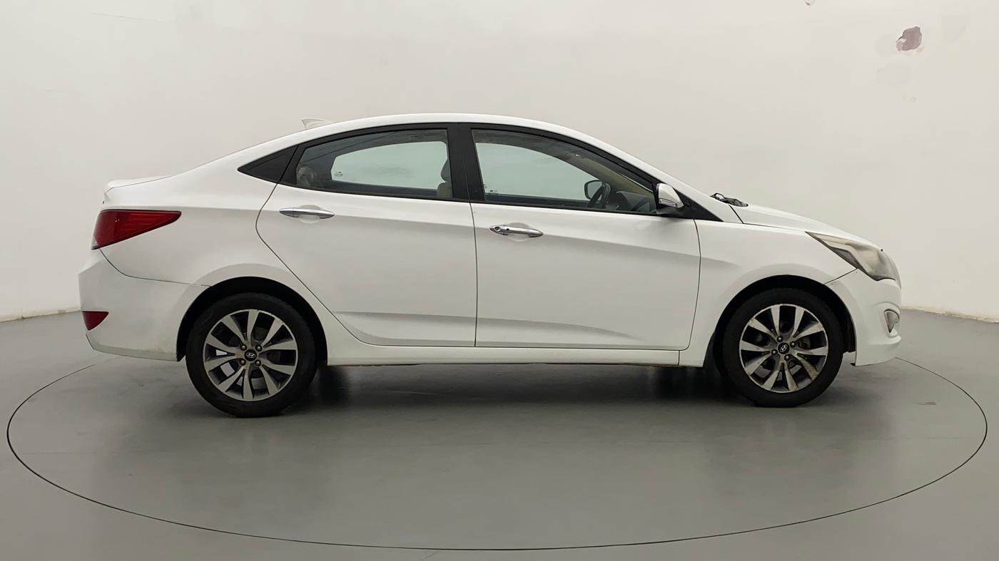 2016 Hyundai Verna FLUIDIC 1.6 CRDI SX 4S, Diesel, Manual, 77,673 km, Right Side