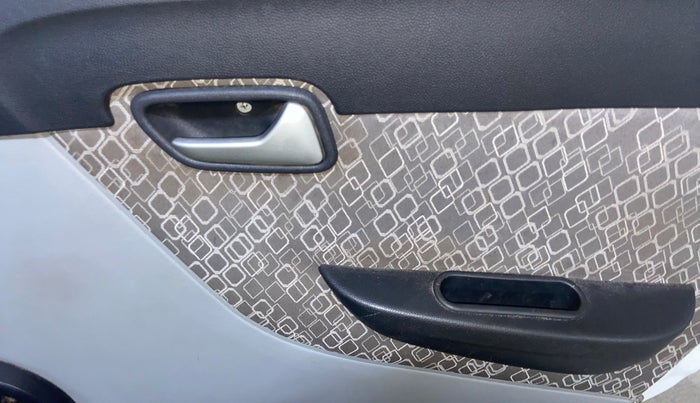 2017 Maruti Alto 800 LXI, Petrol, Manual, 45,038 km, Driver Side Door Panels Control