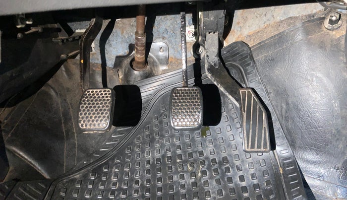 2017 Maruti Alto 800 LXI, Petrol, Manual, 45,038 km, Pedals