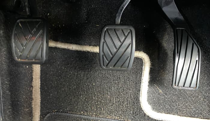 2017 Maruti Vitara Brezza ZDI PLUS, Diesel, Manual, 79,489 km, Pedals